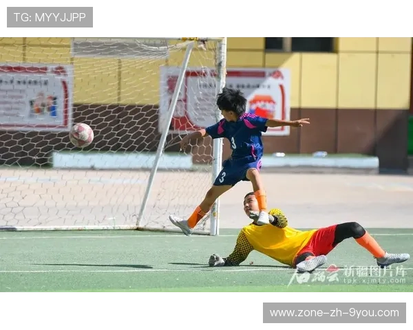 “青少年足球表演赛全面升级，展现新时代少年风采”，2020年青少年足球比赛